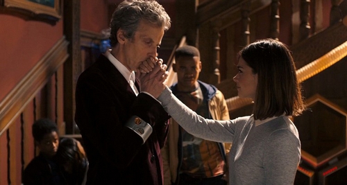 Clara et le Docteur dans Face the Raven