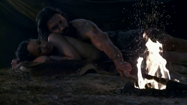 Crixus et Naevia - Spartacus War of Damned - S03E08