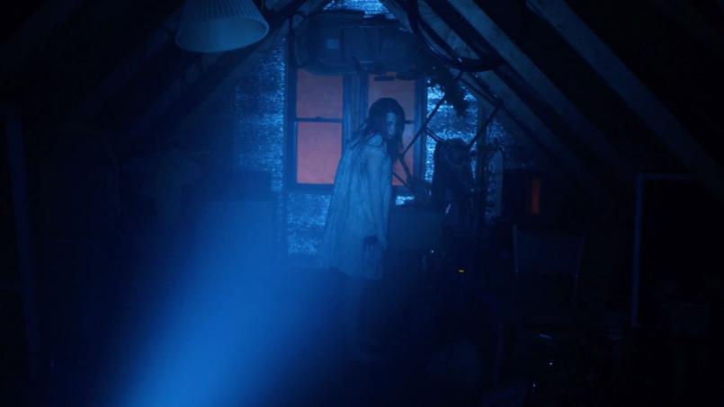 The Exorcist, Katerine en mode flippant à la lumière d'une torche