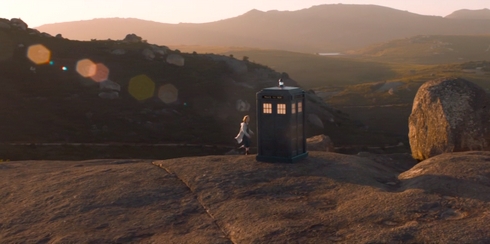 Doctor Who The Ghost Monument - Le Docteur et le TARDIS