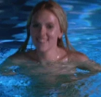 La Fonz du mois, Scarlett Johansson dans une piscine (aka le plus beau du monde, celui-ci peut s'écrouler après).