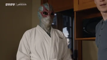 Resident Alien expose ses arguments