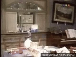 Gif Alf bien content