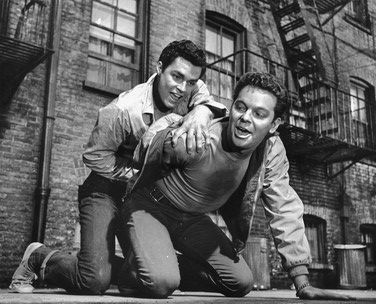 Richard Beymer & Russ Tamblyn dans West Side Story